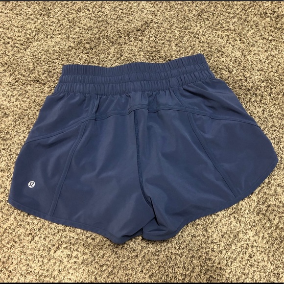 lululemon athletica Pants - Lululemon 2.5” shorts